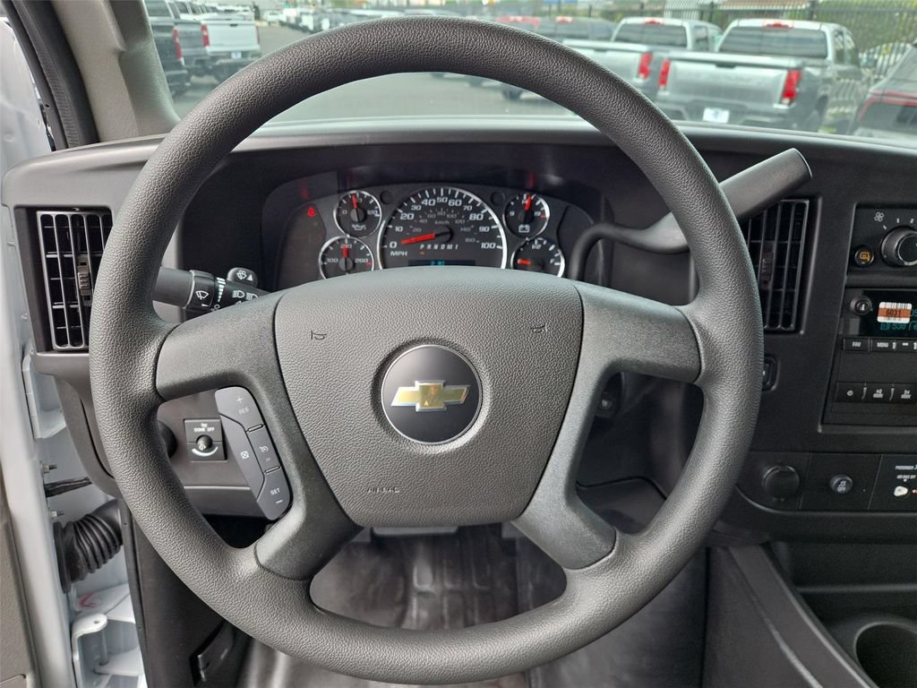 New 2026 Chevrolet Express 2500 w/ Driver Convenience Package RWD image 31