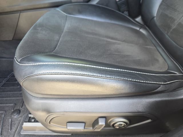 Used 2023 Jeep Grand Cherokee L Laredo RWD image 21