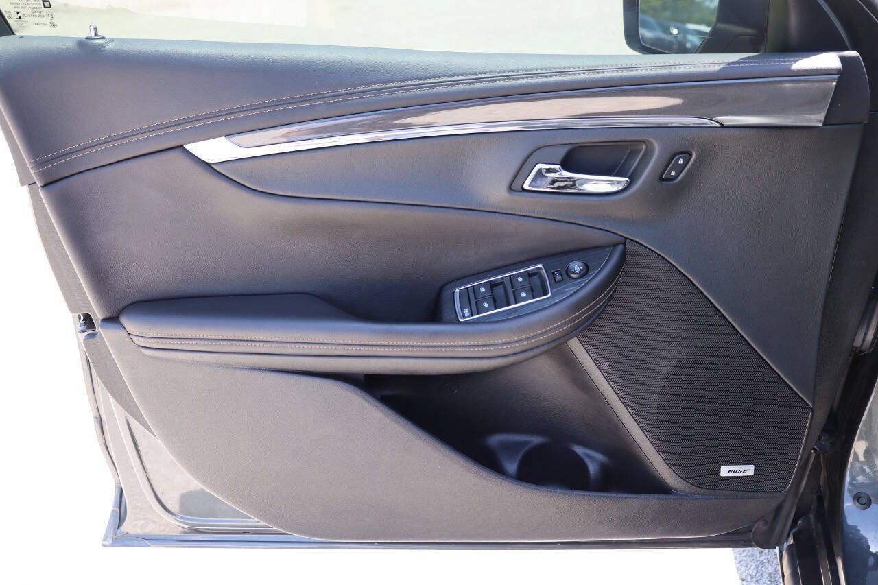 Used 2019 Chevrolet Impala Premier FWD image 12