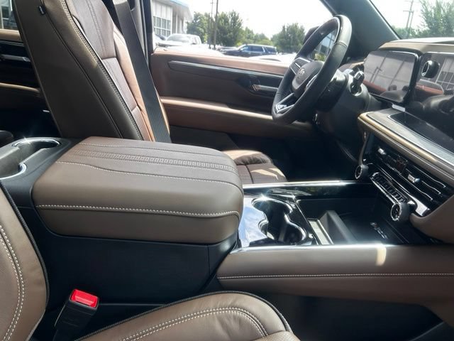 New 2026 Chevrolet Suburban High Country AWD/4WD image 22