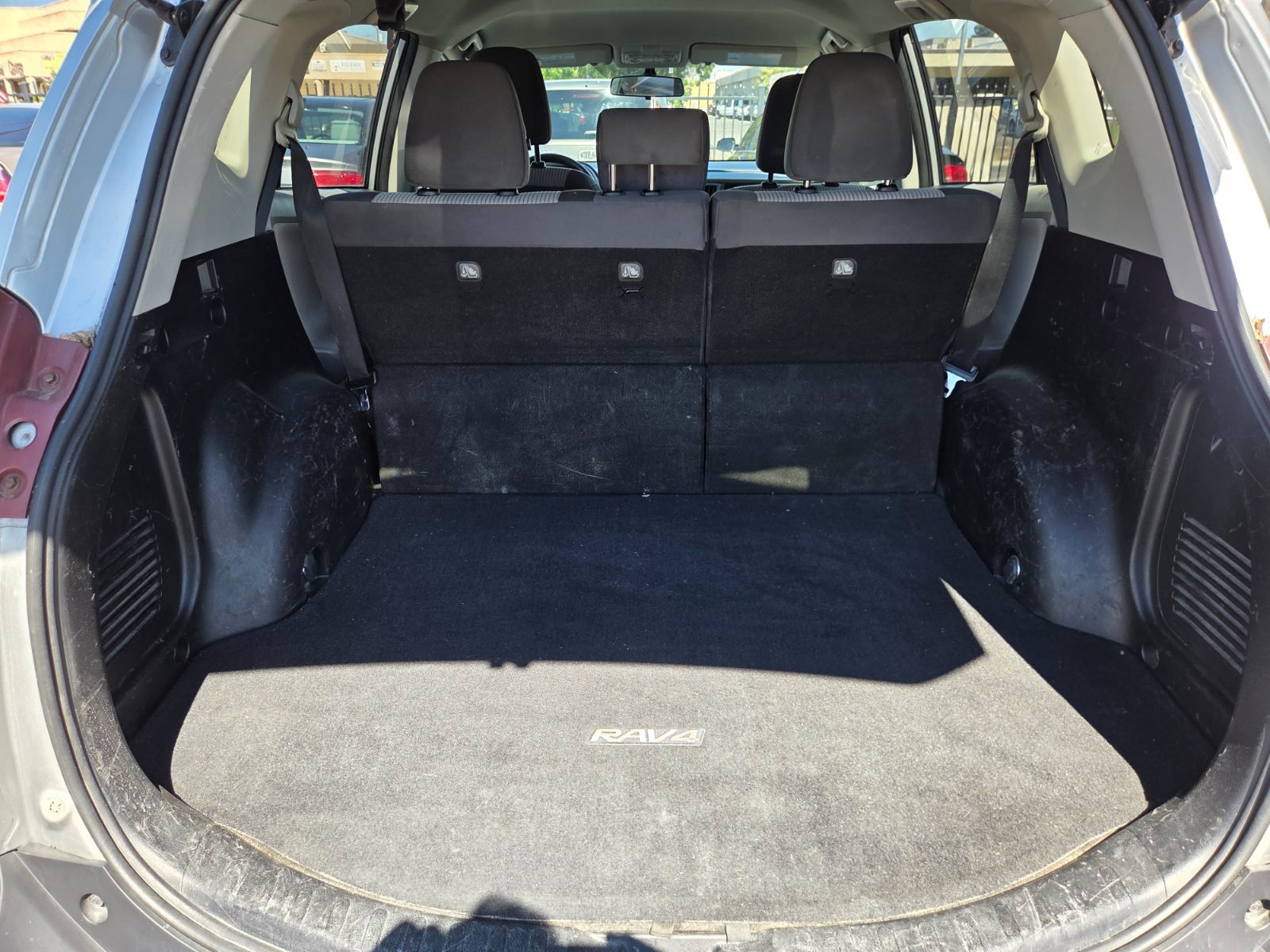 Used 2013 Toyota RAV4 LE AWD/4WD image 11