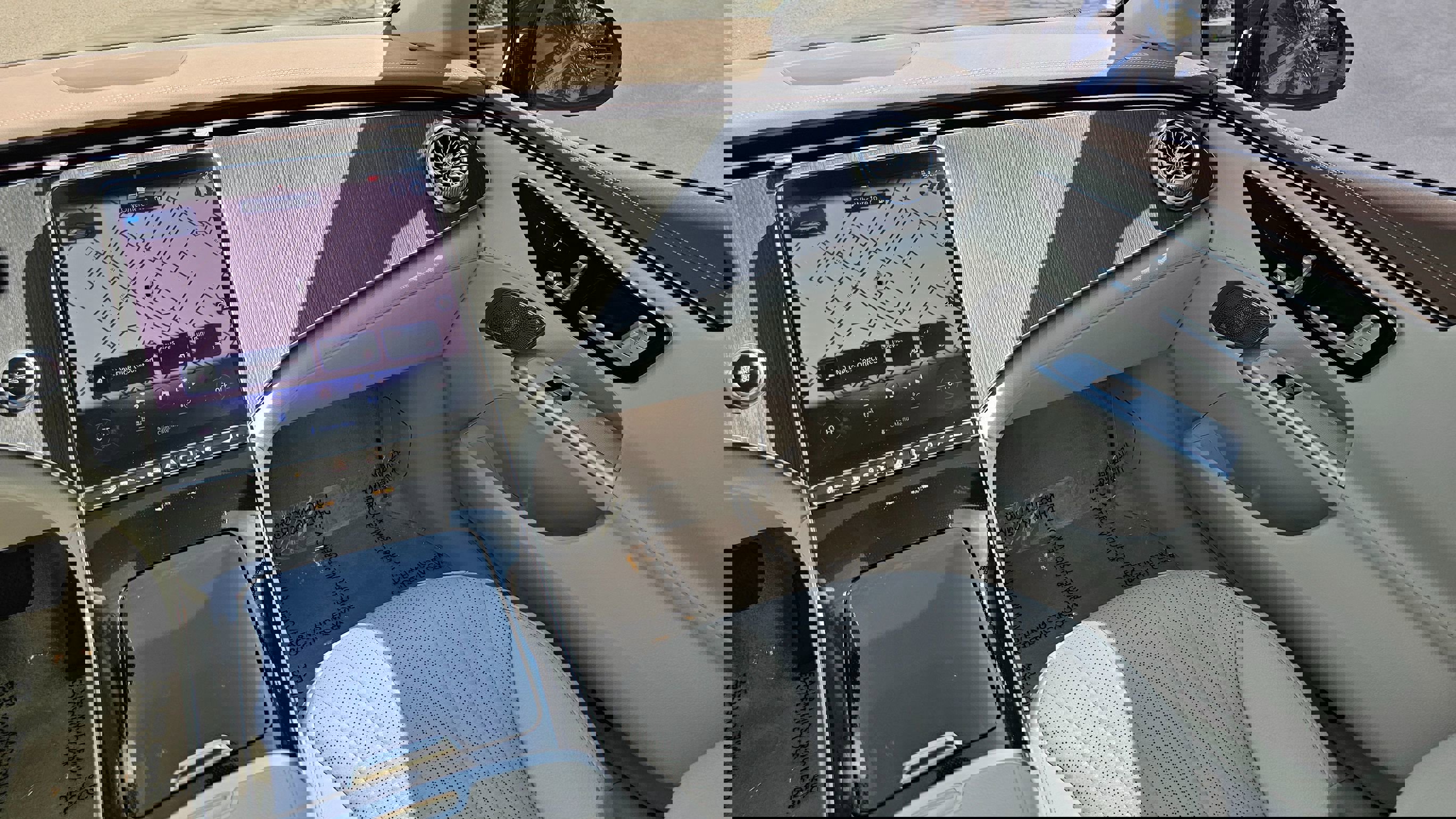 Used 2023 Mercedes-Benz EQE 500 4MATIC Sedan w/ Exclusive Trim Package image 25