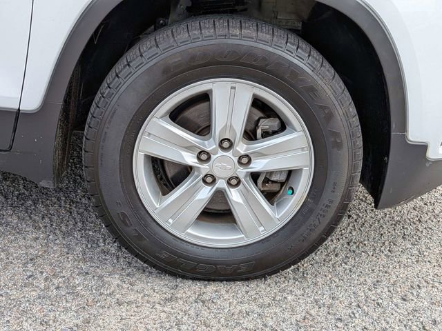 Used 2019 Chevrolet Trax LS AWD/4WD image 11