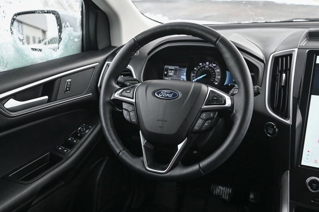 Certified 2024 Ford Edge SEL w/ Convenience Package image 32