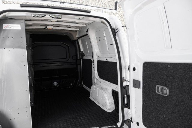 Used 2021 Nissan NV200 S image 45