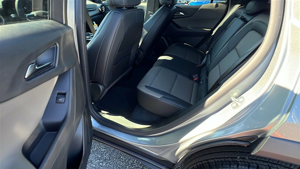 New 2026 Chevrolet Equinox LT w/ Convenience Package II image 16
