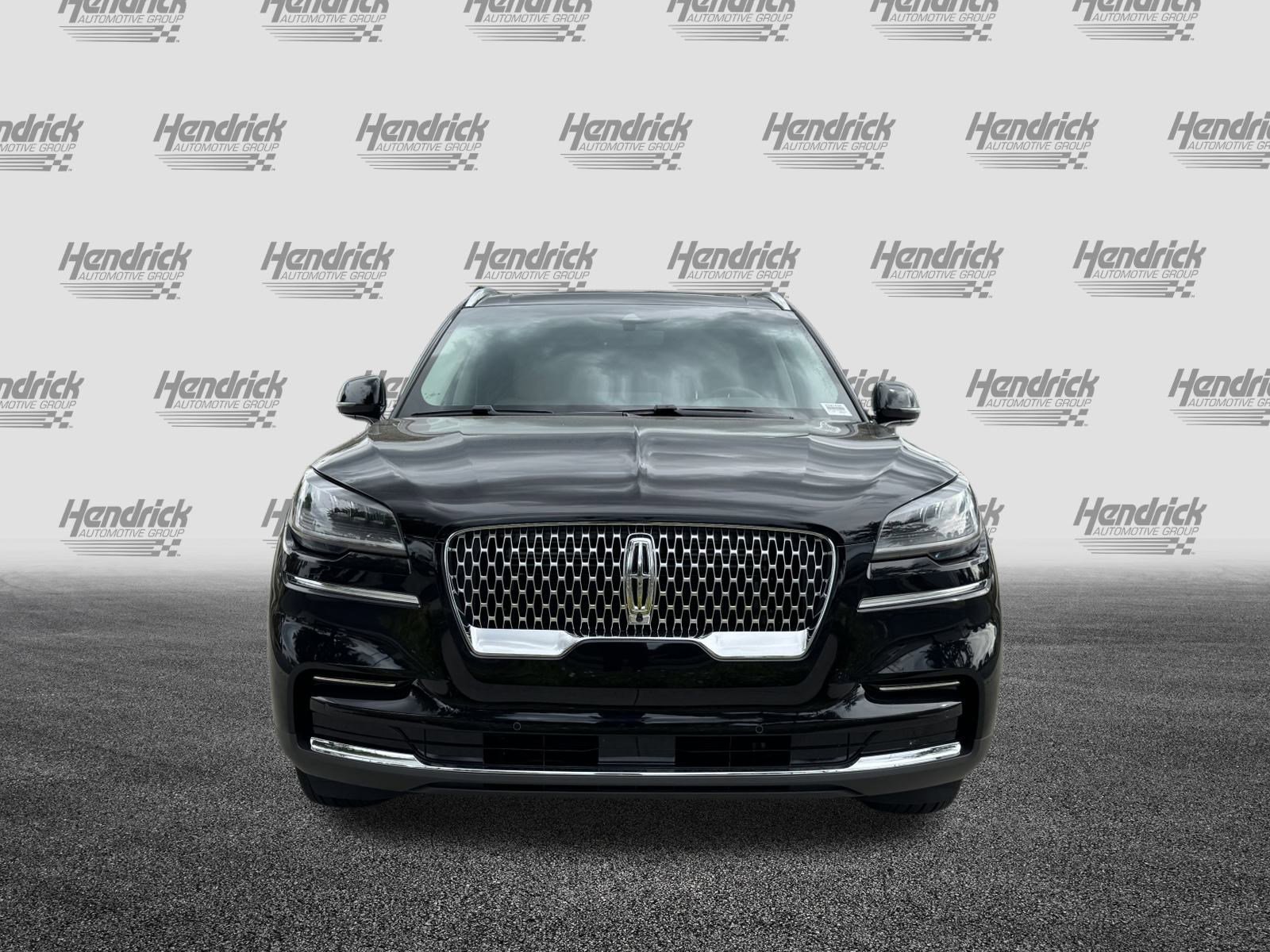 Used 2024 Lincoln Aviator Reserve w/ Equipment Group 201A image 3