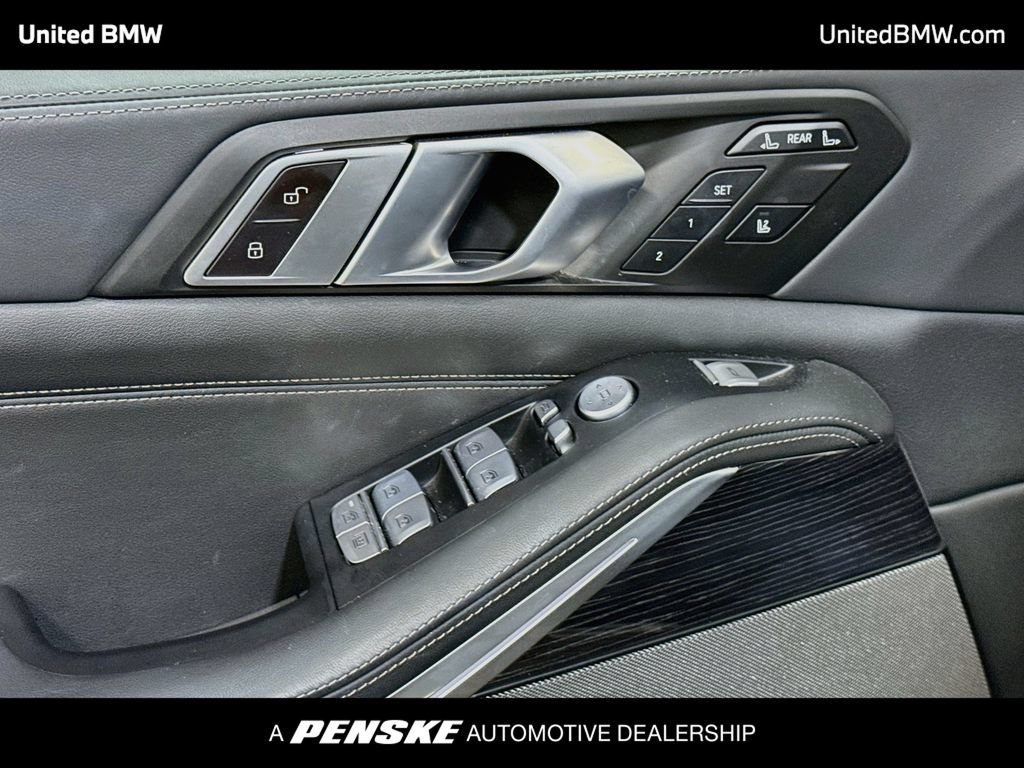 Certified 2024 BMW X7 xDrive40i w/ M Sport Package AWD/4WD image 10