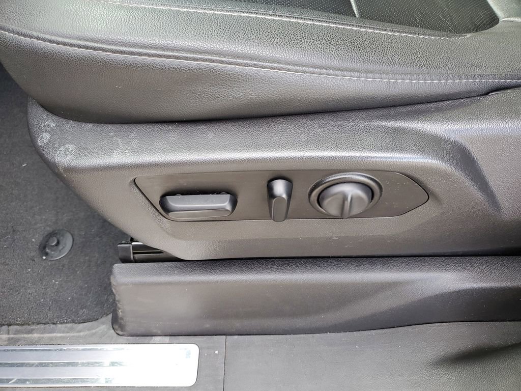 Used 2021 GMC Sierra 1500 SLT w/ SLT Premium Package RWD image 22