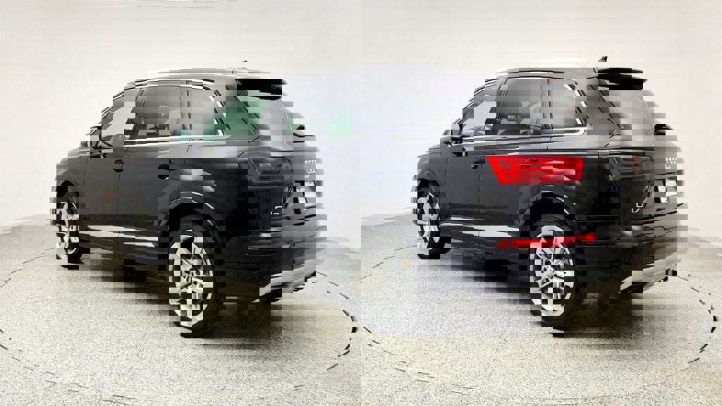 Used 2019 Audi Q7 3.0T Prestige image 7