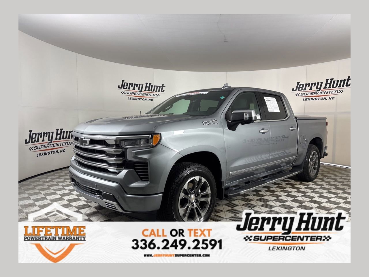 Used 2025 Chevrolet Silverado 1500 High Country w/ Technology Package image 1