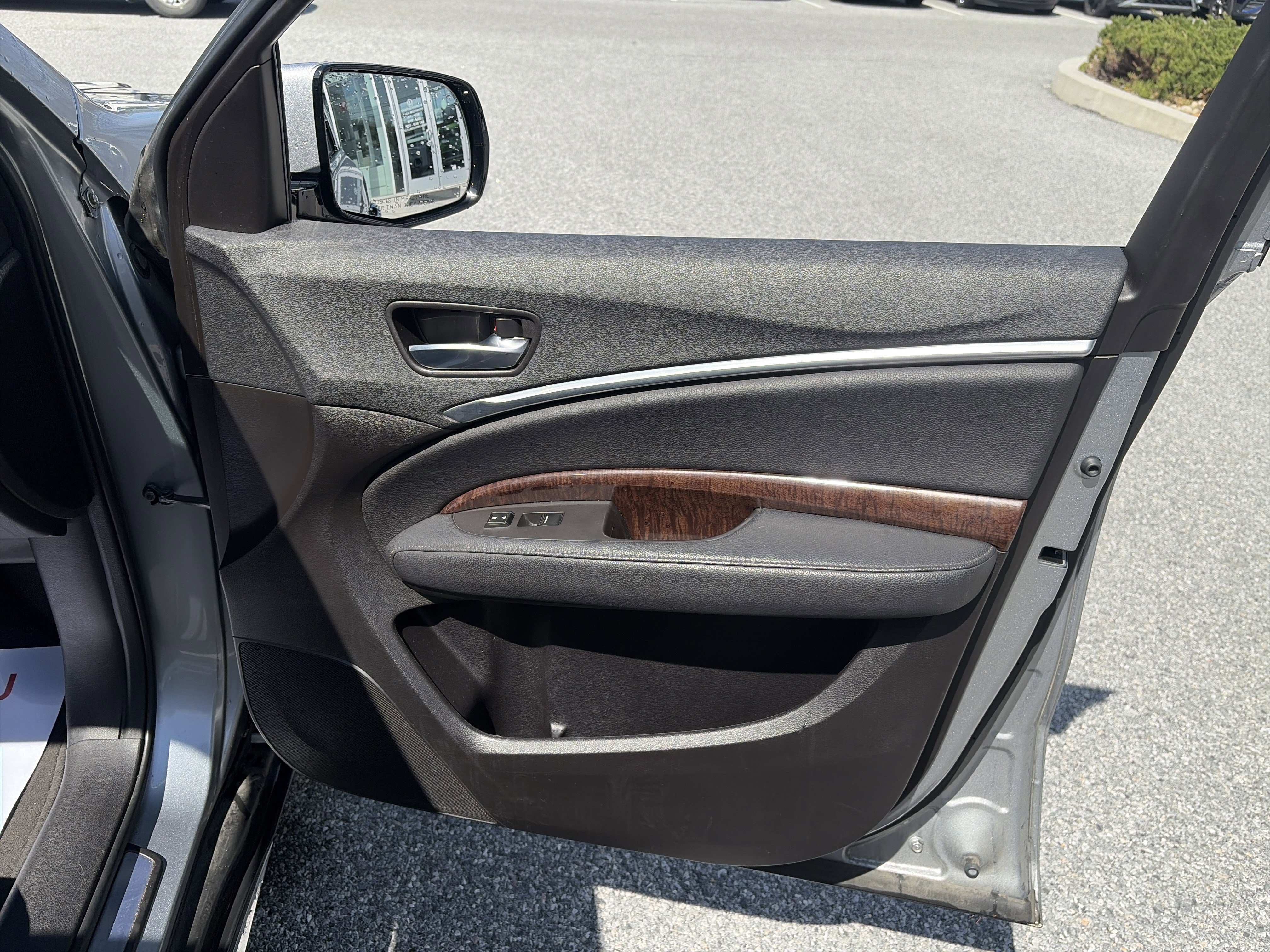 Used 2018 Acura MDX SH-AWD image 30