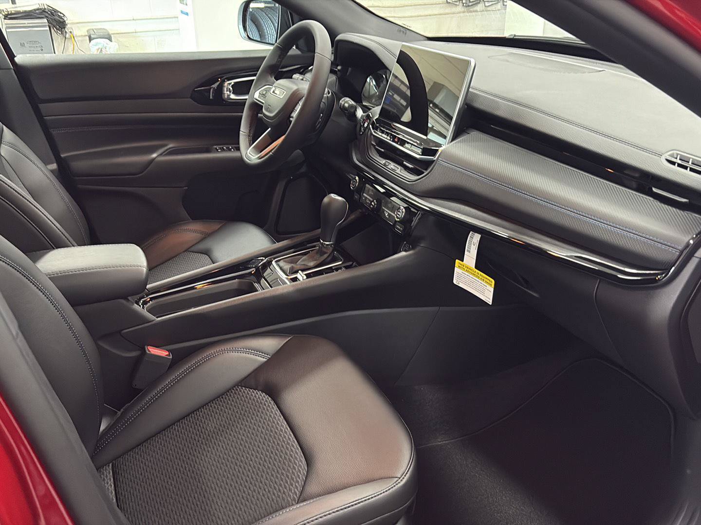 New 2026 Jeep Compass Latitude AWD/4WD image 19
