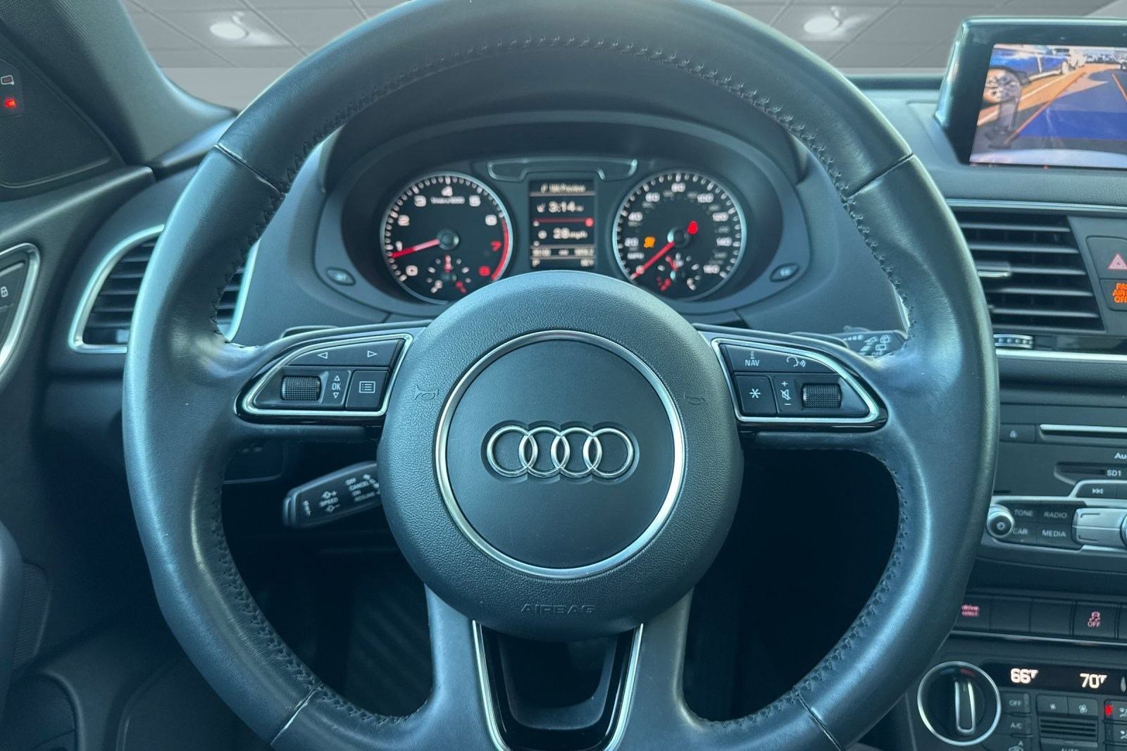 Used 2018 Audi Q3 2.0T Premium Plus w/ Premium Plus Package image 16