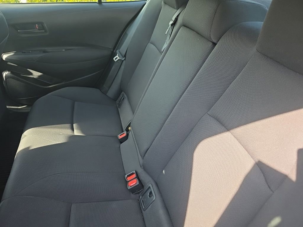 Used 2022 Toyota Corolla LE image 17
