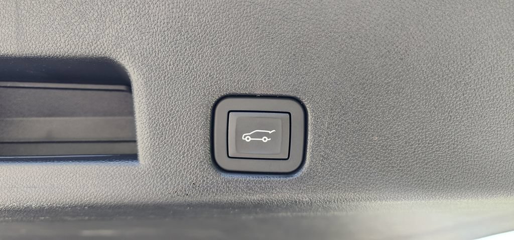 Used 2026 Buick Enclave Avenir w/ Super Cruise Package FWD image 24