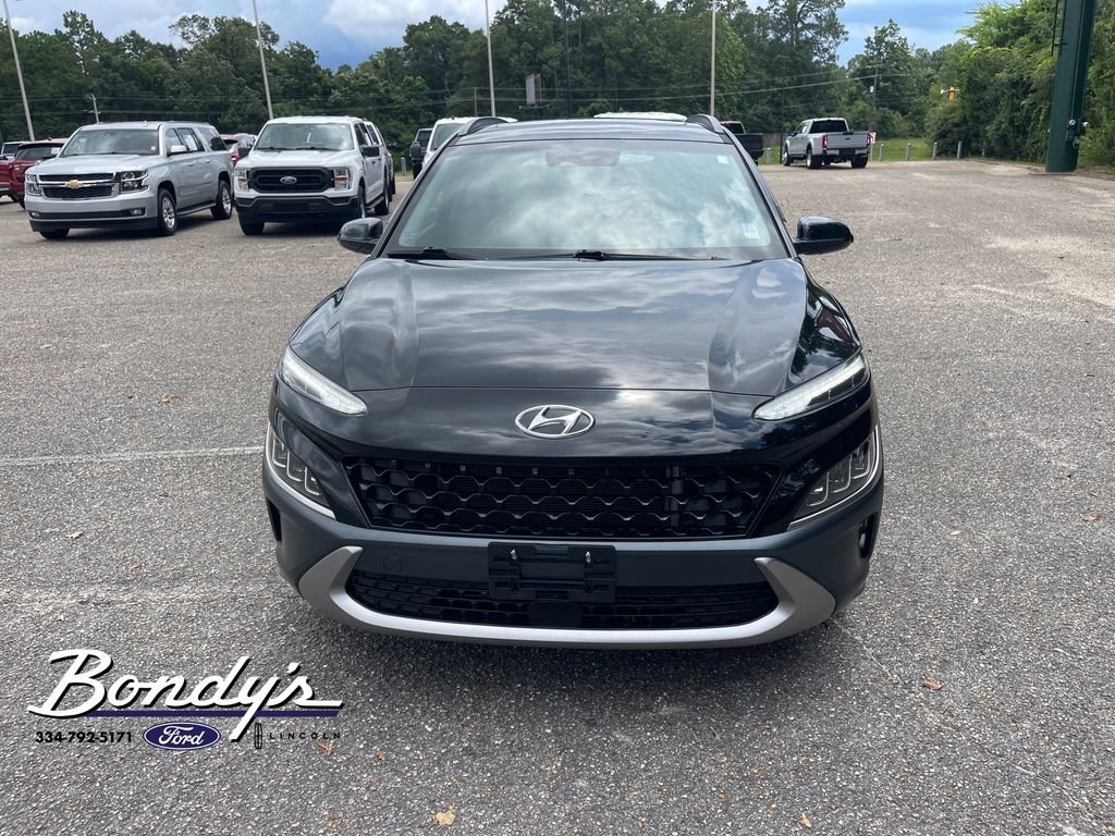 Used 2023 Hyundai Kona Limited FWD image 2