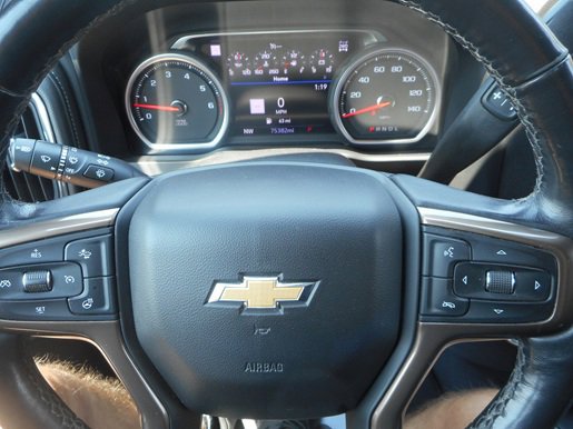 Used 2022 Chevrolet Silverado 1500 High Country w/ Technology Package image 10