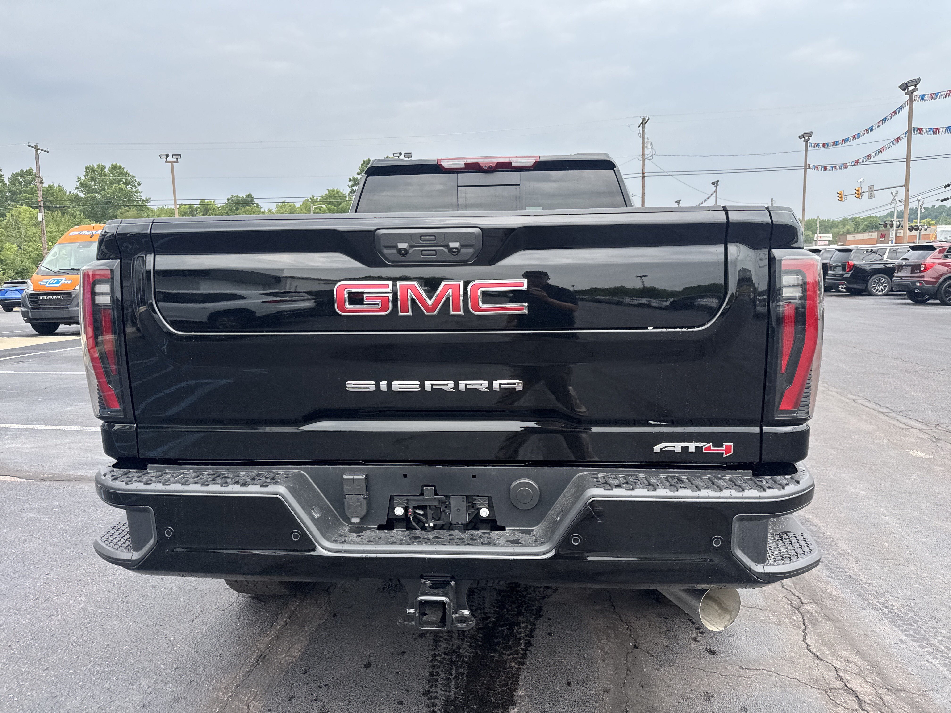 New 2026 GMC Sierra 2500 AT4 w/ AT4 Premium Plus Package AWD/4WD video 4