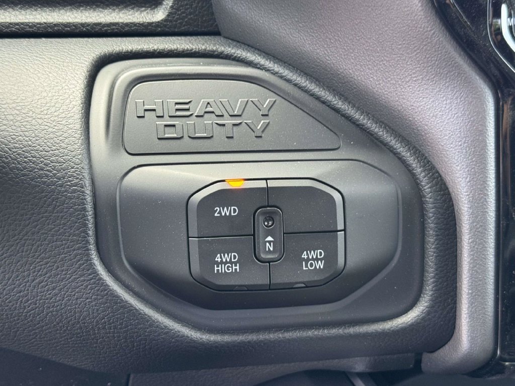 New 2026 RAM 2500 Big Horn AWD/4WD image 20