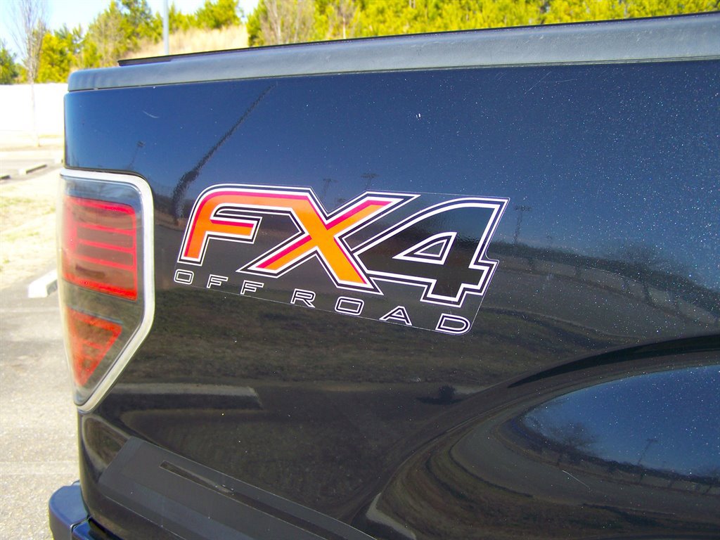 Used 2014 Ford F150 FX4 w/ Equipment Group 402A Luxury image 21