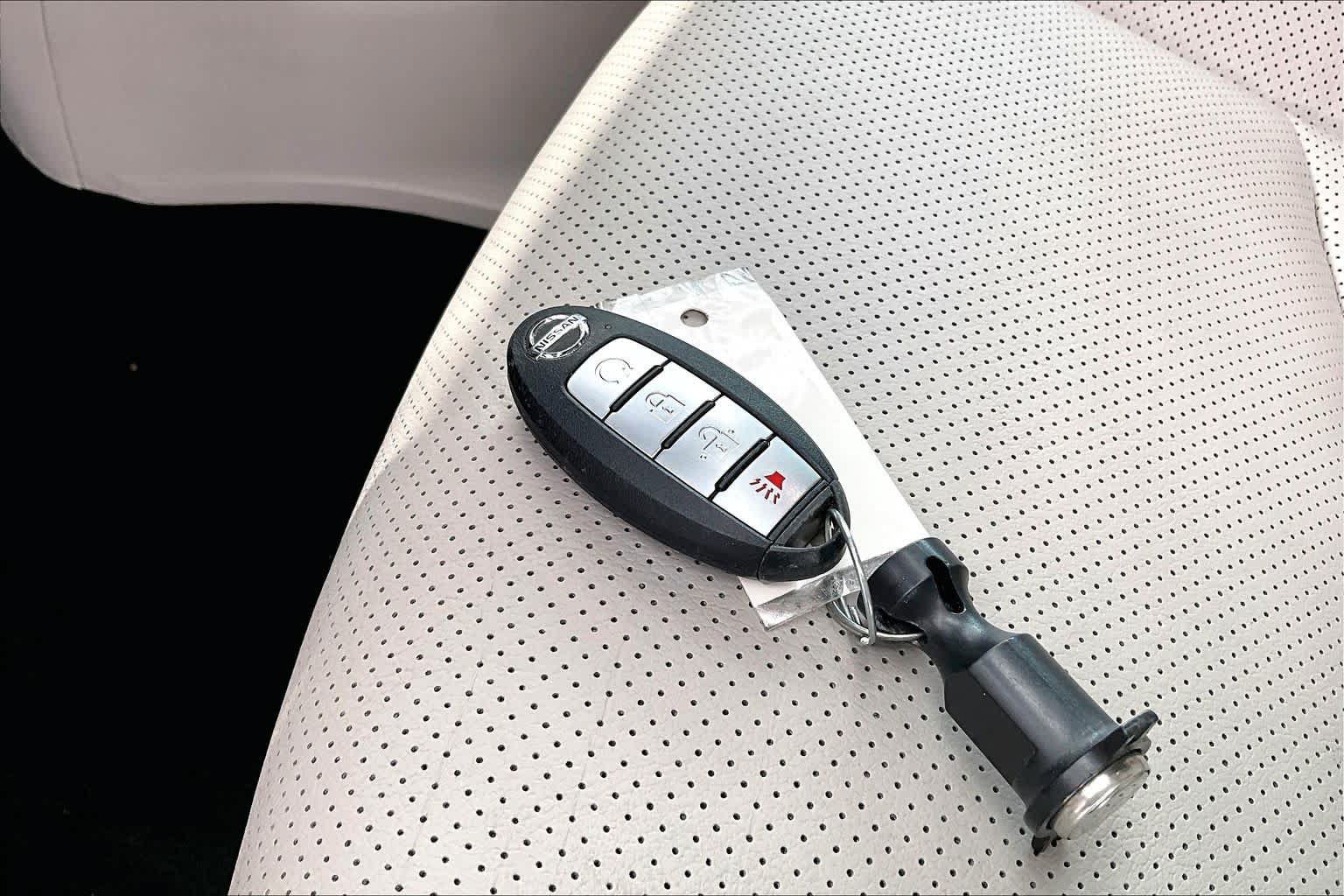 Certified 2020 Nissan Rogue Sport SL FWD image 14