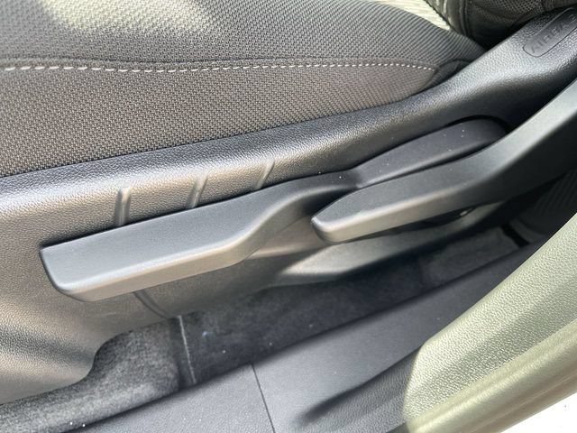 New 2027 Chevrolet Equinox LT w/ LPO, Floor Liner Package FWD image 12