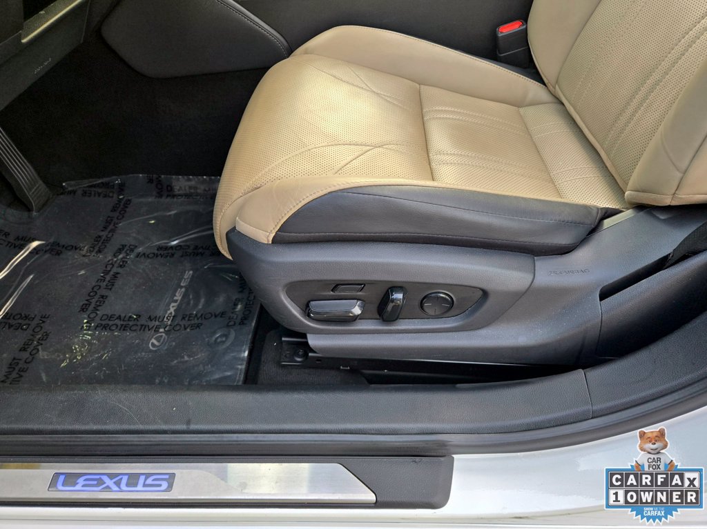 Used 2021 Lexus ES 300h Ultra Luxury w/ Accessory Package FWD image 30