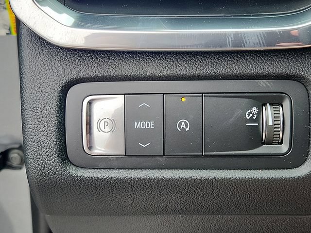 New 2026 GMC Acadia Elevation w/ Black Edition FWD image 17