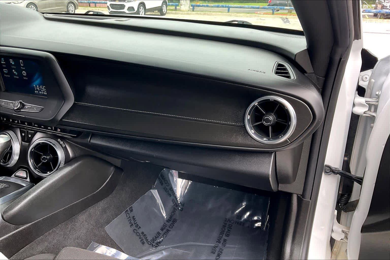 Used 2018 Chevrolet Camaro LT RWD image 17