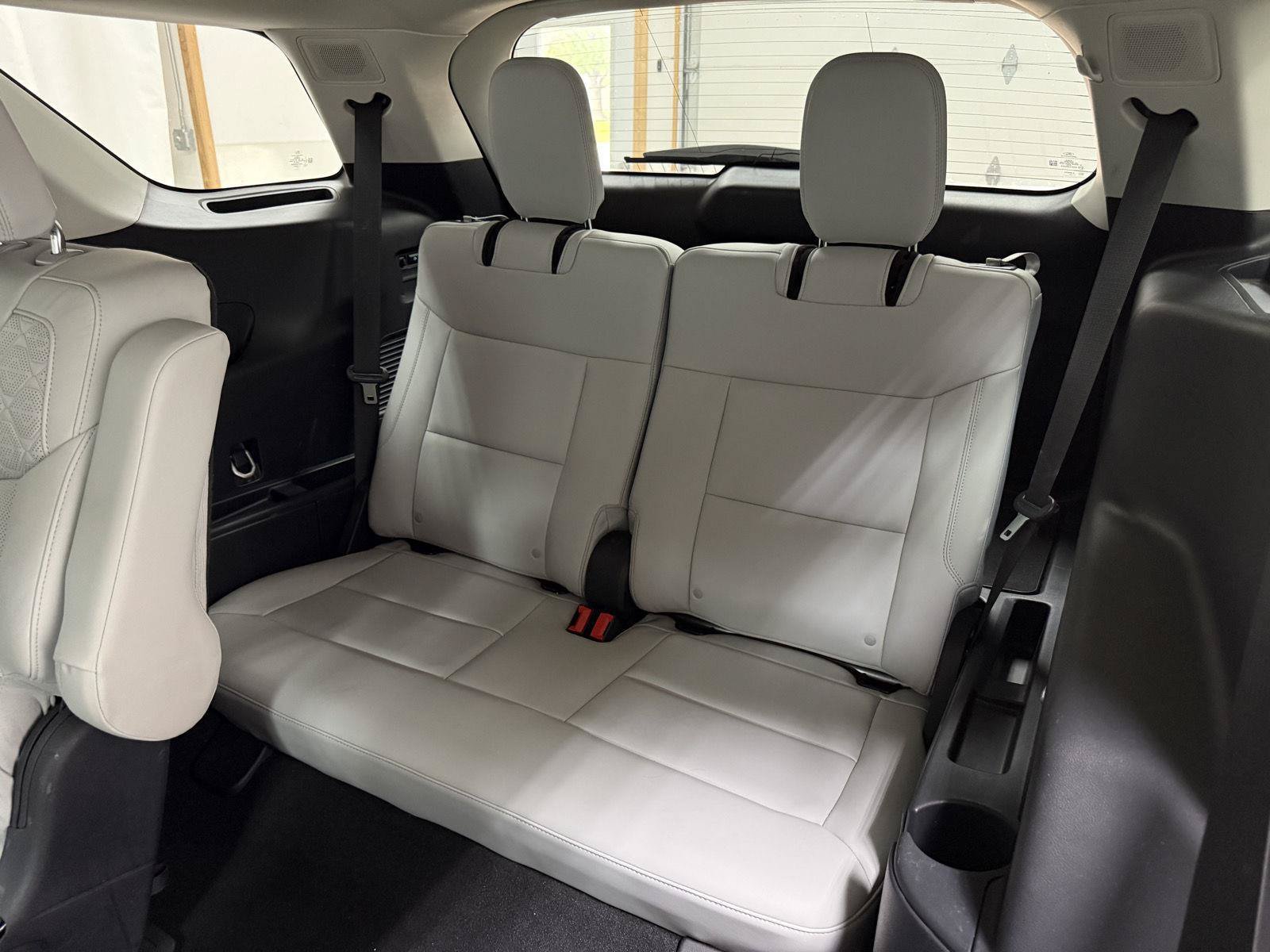 Used 2025 Ford Explorer Platinum w/ LUX Leather Package AWD/4WD image 26
