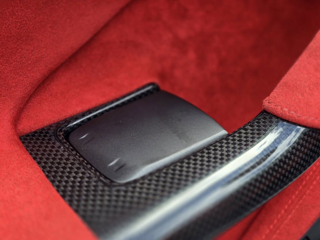 Used 2022 Ferrari F8 Tributo image 16