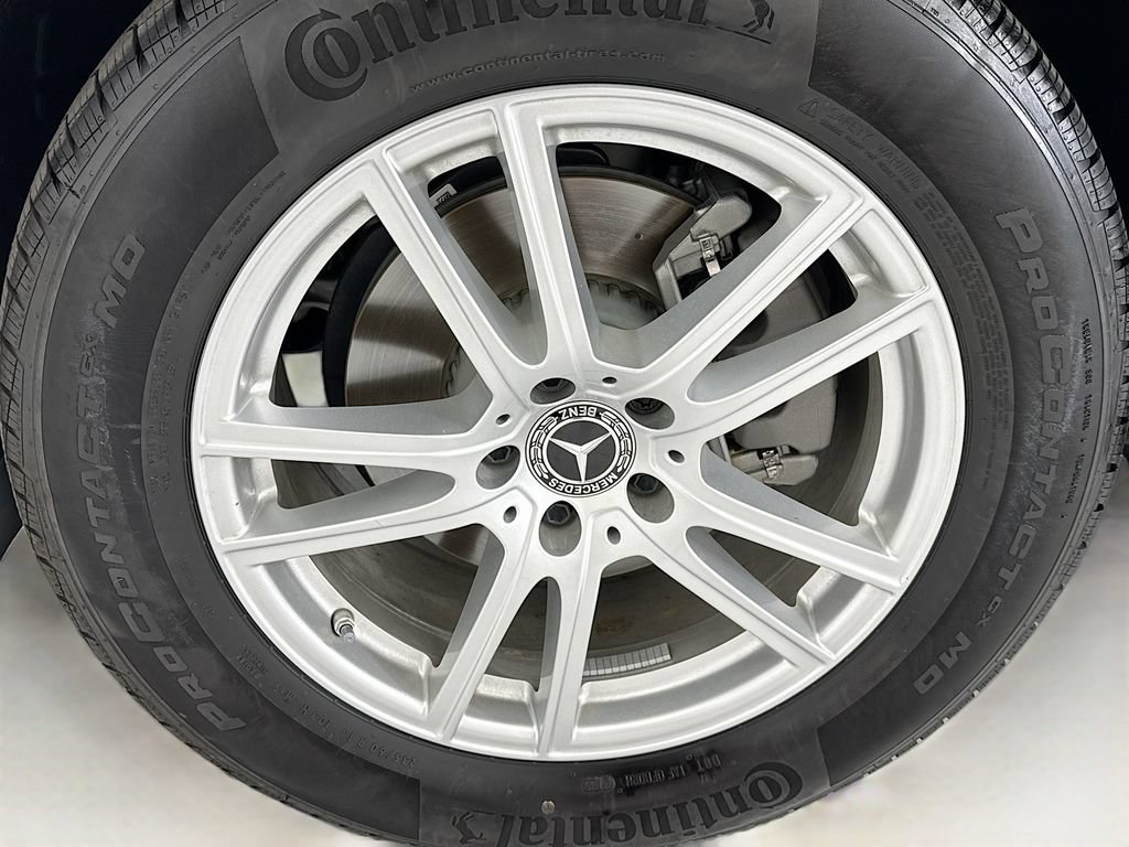 Certified 2026 Mercedes-Benz GLC 300 image 28