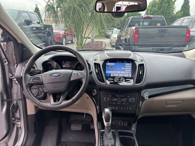 Used 2019 Ford Escape Titanium FWD image 11