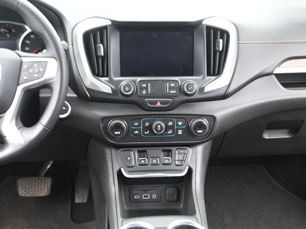 Used 2021 GMC Terrain SLE w/ Driver Convenience Package image 25