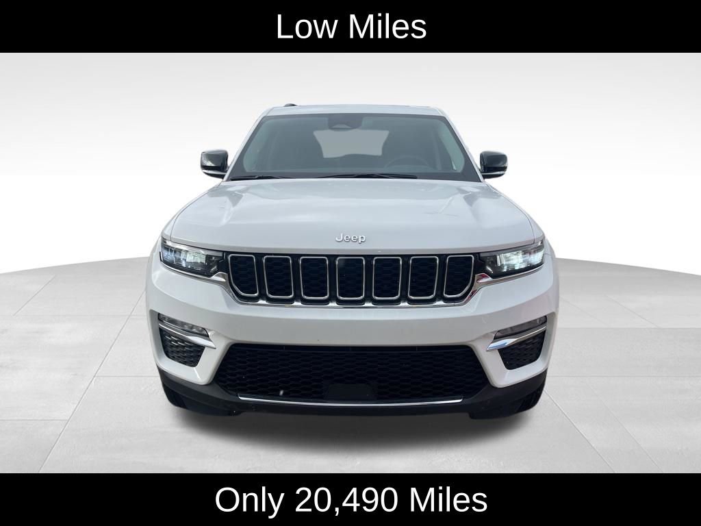 Used 2024 Jeep Grand Cherokee Limited image 2