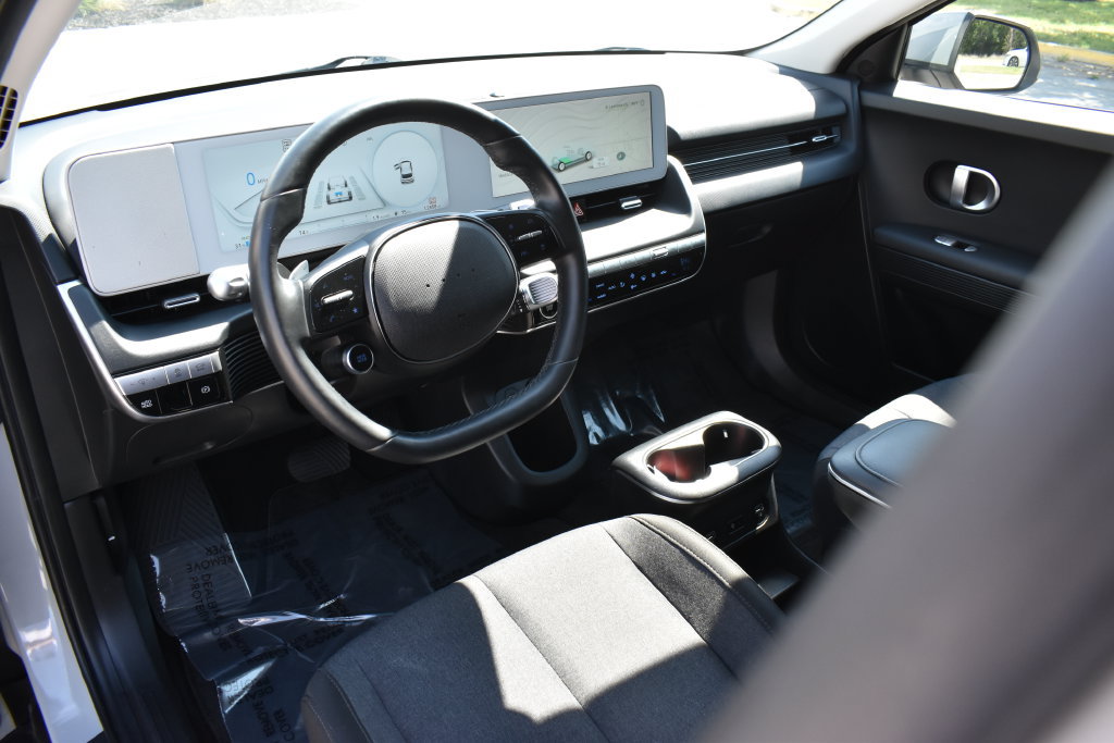Used 2024 Hyundai Ioniq 5 SEL AWD/4WD image 16