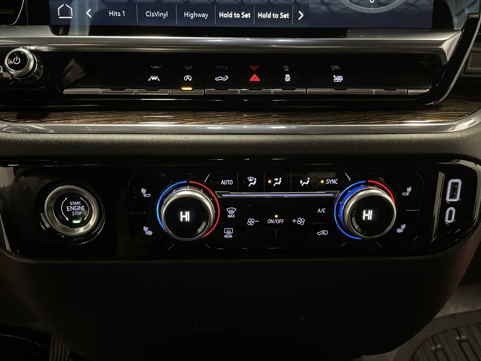 Used 2024 GMC Sierra 1500 Elevation image 33