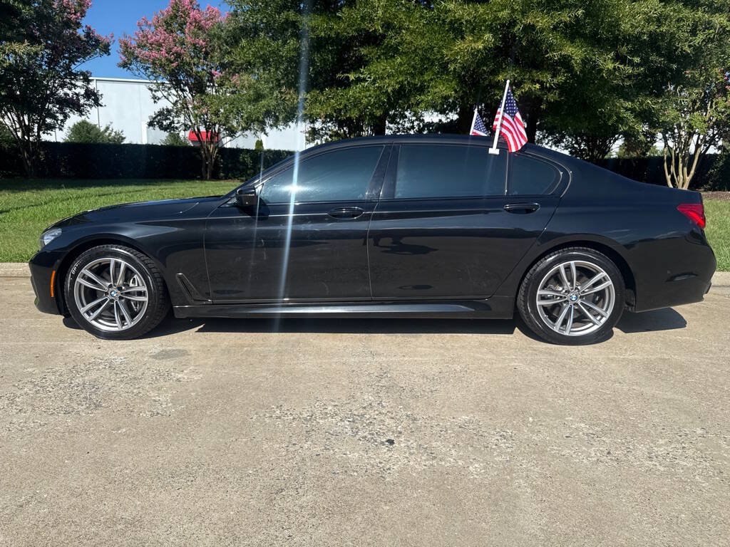 Used 2019 BMW 740i xDrive w/ Executive Package AWD/4WD image 5