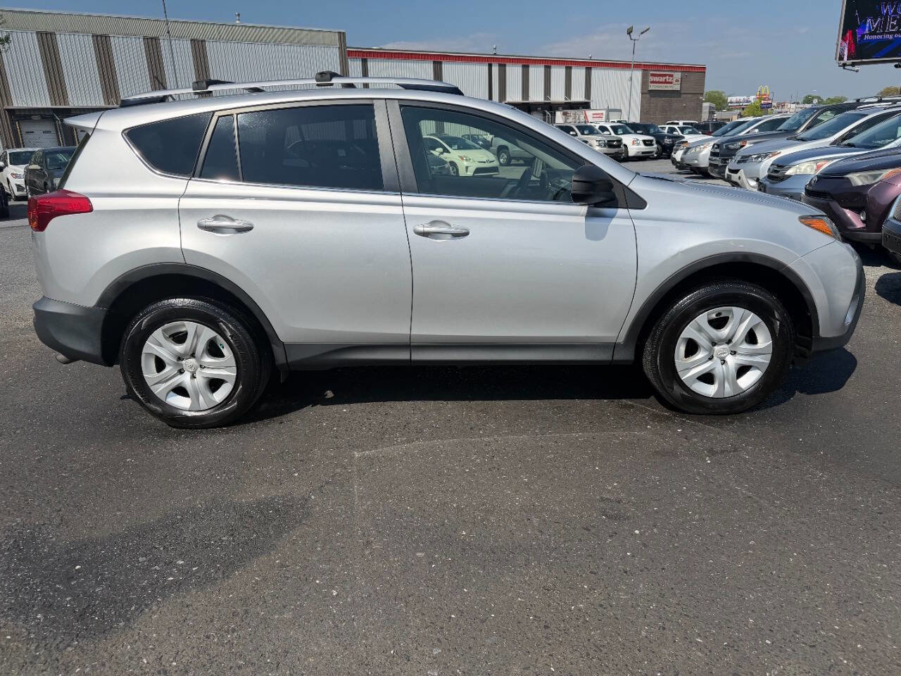 Used 2013 Toyota RAV4 LE AWD/4WD image 7
