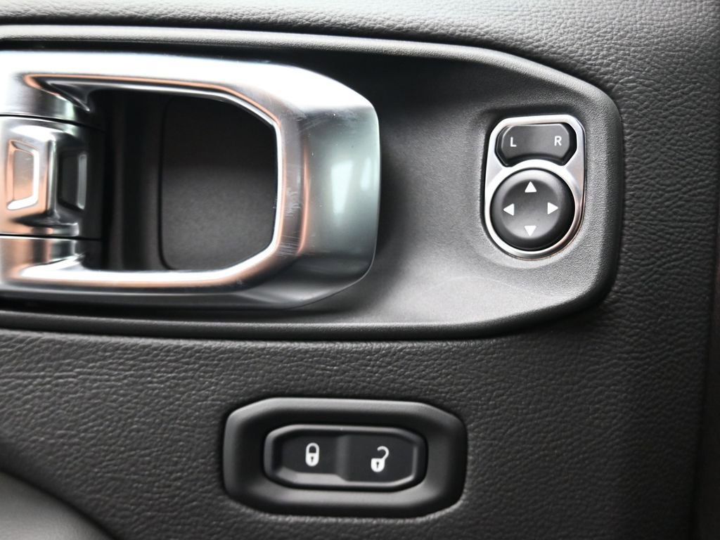 New 2025 Jeep Wrangler Sahara image 25