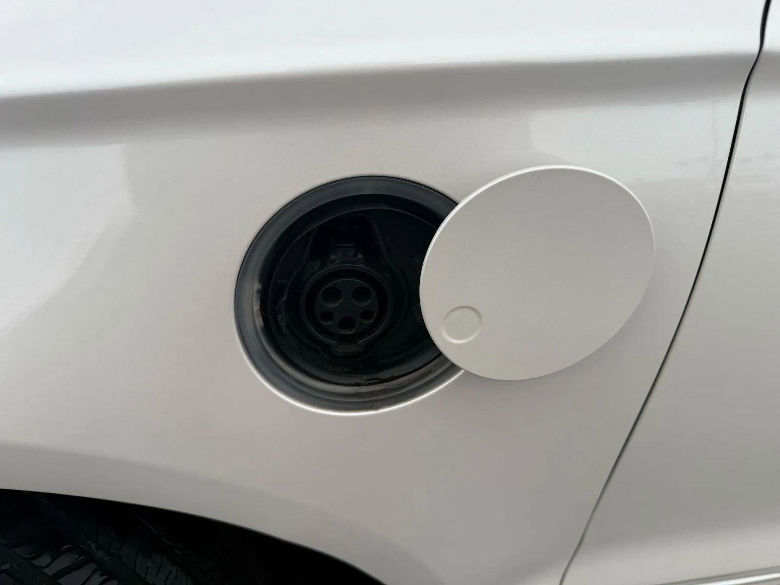 Used 2019 Ford Fusion Energi Titanium image 57