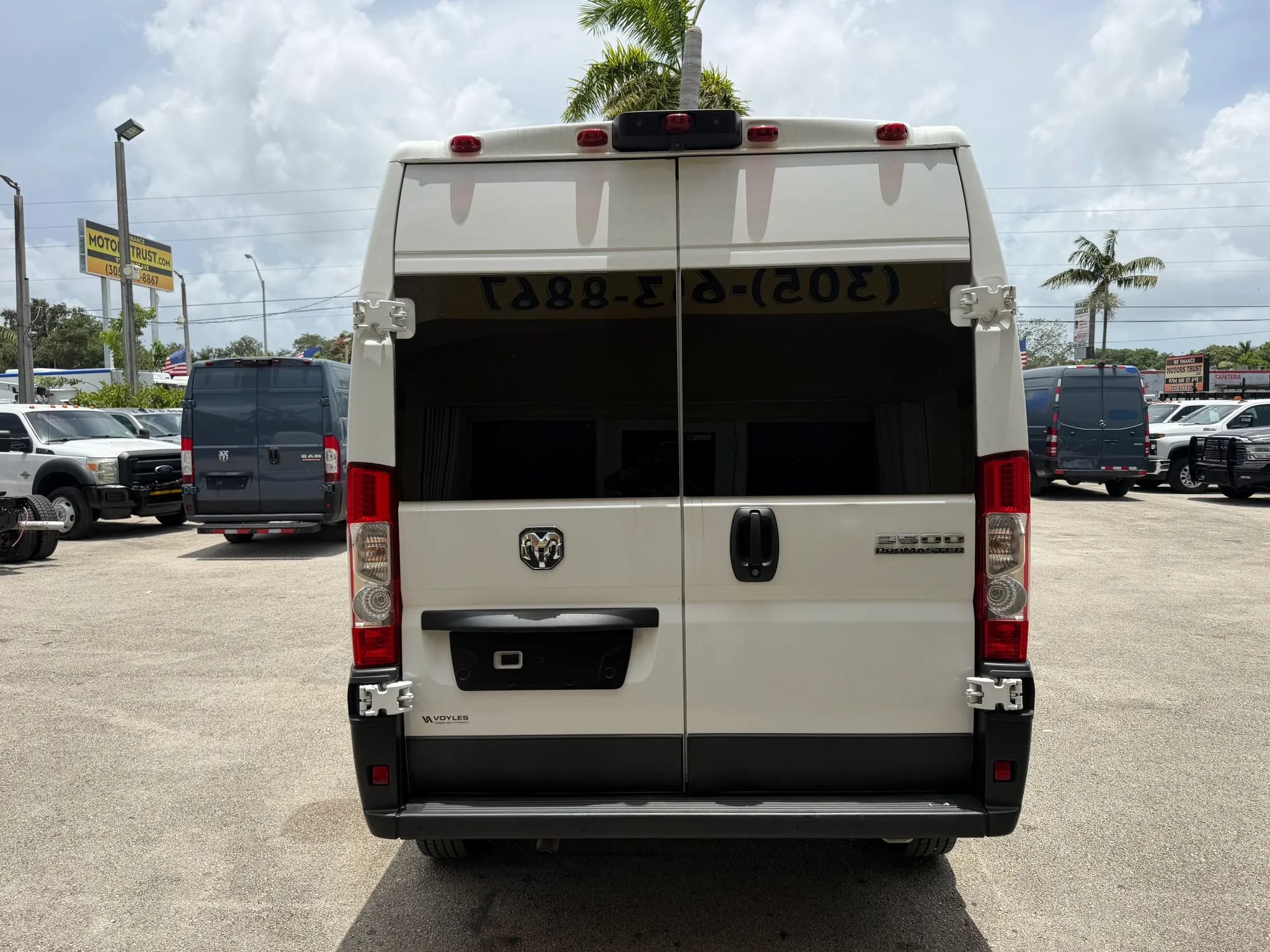 Used 2023 RAM ProMaster 3500 FWD image 4