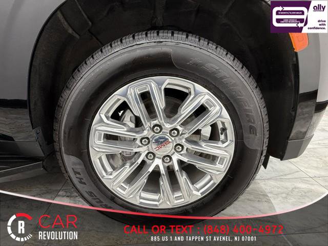Used 2024 GMC Yukon XL SLT image 10