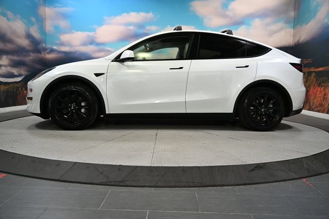 Used 2023 Tesla Model Y Long Range AWD/4WD image 4