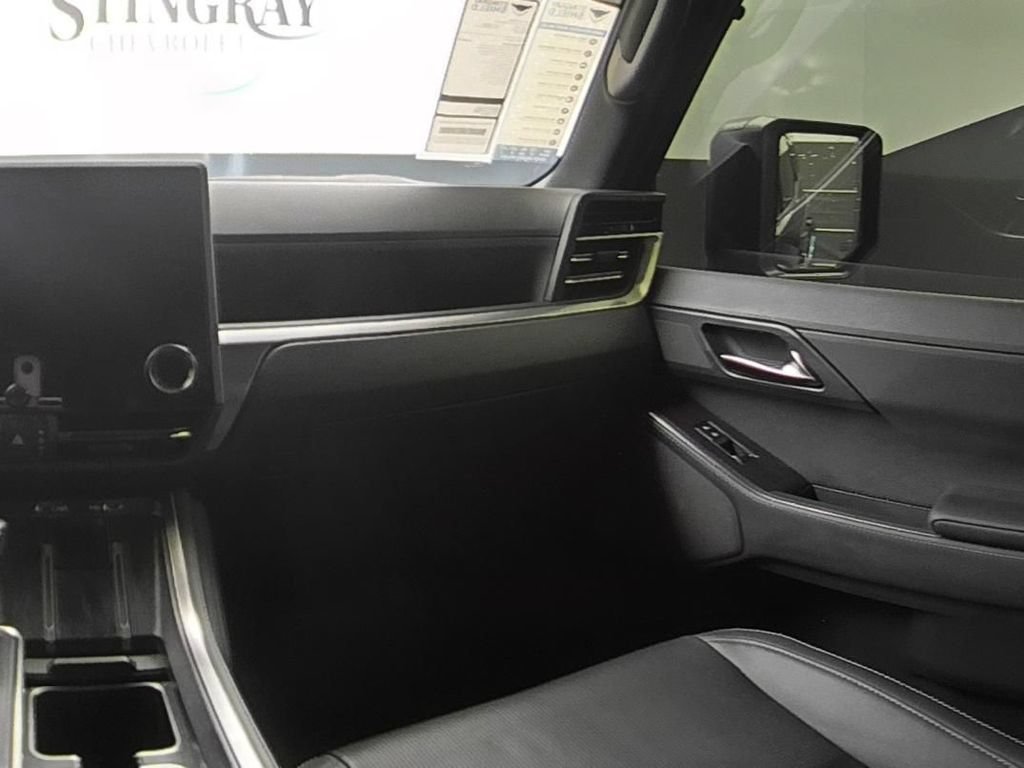 Used 2025 Lexus GX 550 w/ Cold Area Package AWD/4WD image 15