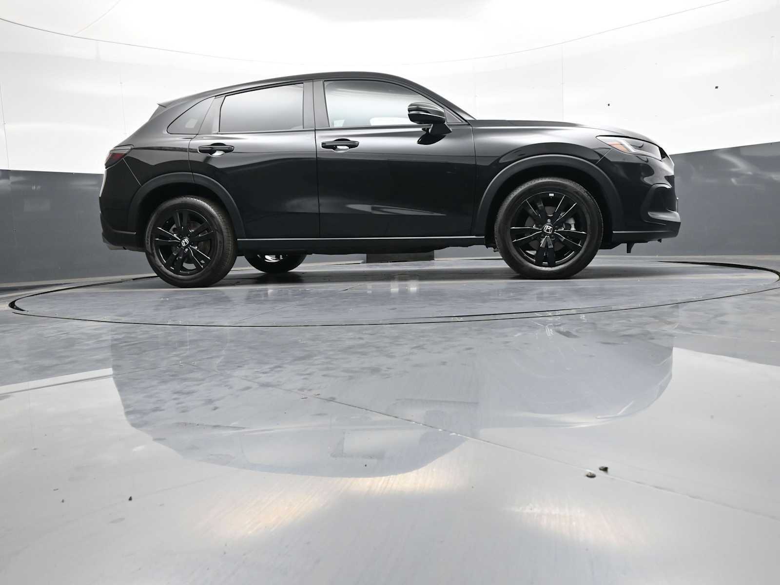 Certified 2027 Honda HR-V Sport image 28