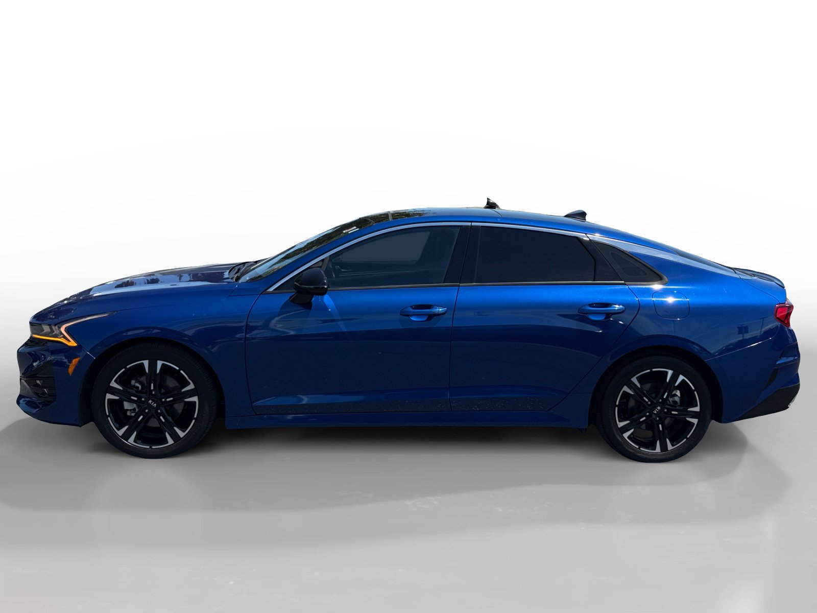 Used 2021 Kia K5 GT-Line AWD/4WD image 2