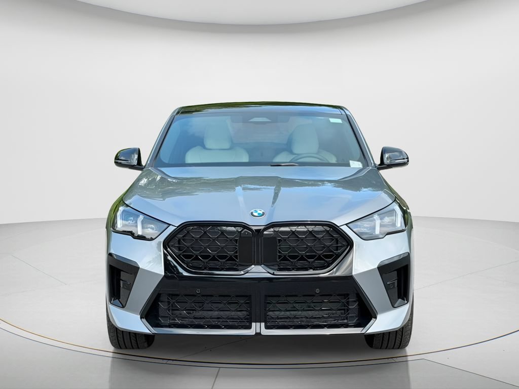 New 2026 BMW X2 xDrive28i AWD/4WD image 2