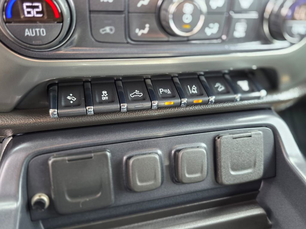 Used 2019 Chevrolet Silverado 2500 LTZ w/ Duramax Plus Package image 33